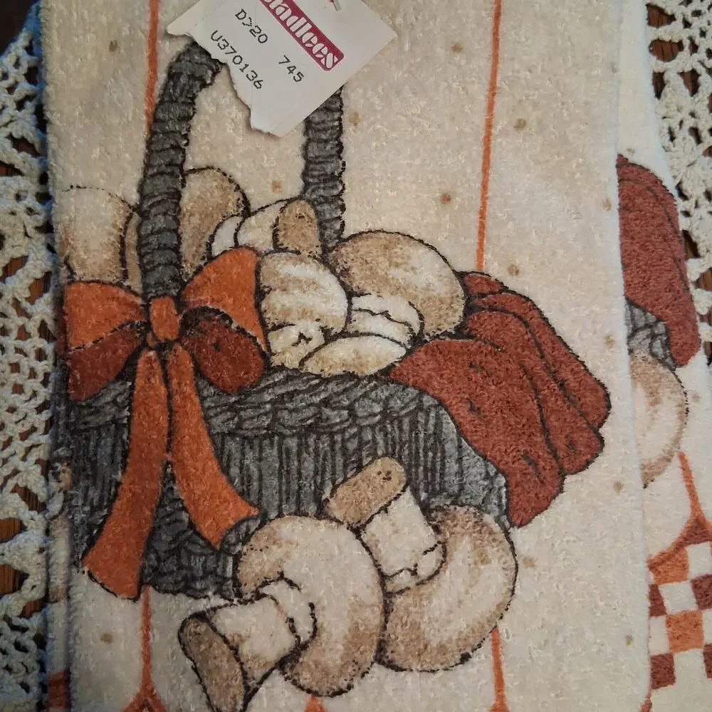 Vintage Cannon new old stock kitchen towel mushrooms USA